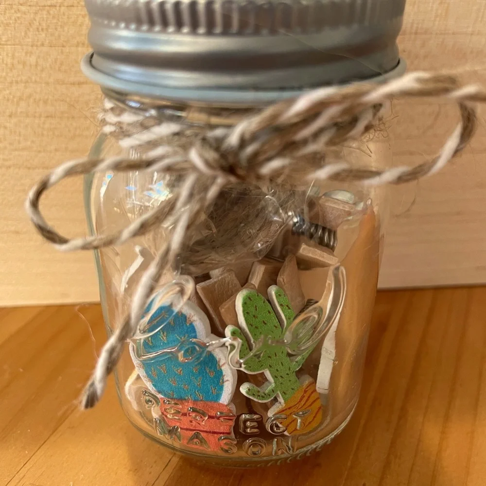 NWT “love” mini mason jar filled w/10 tiny wooden clothespin clips